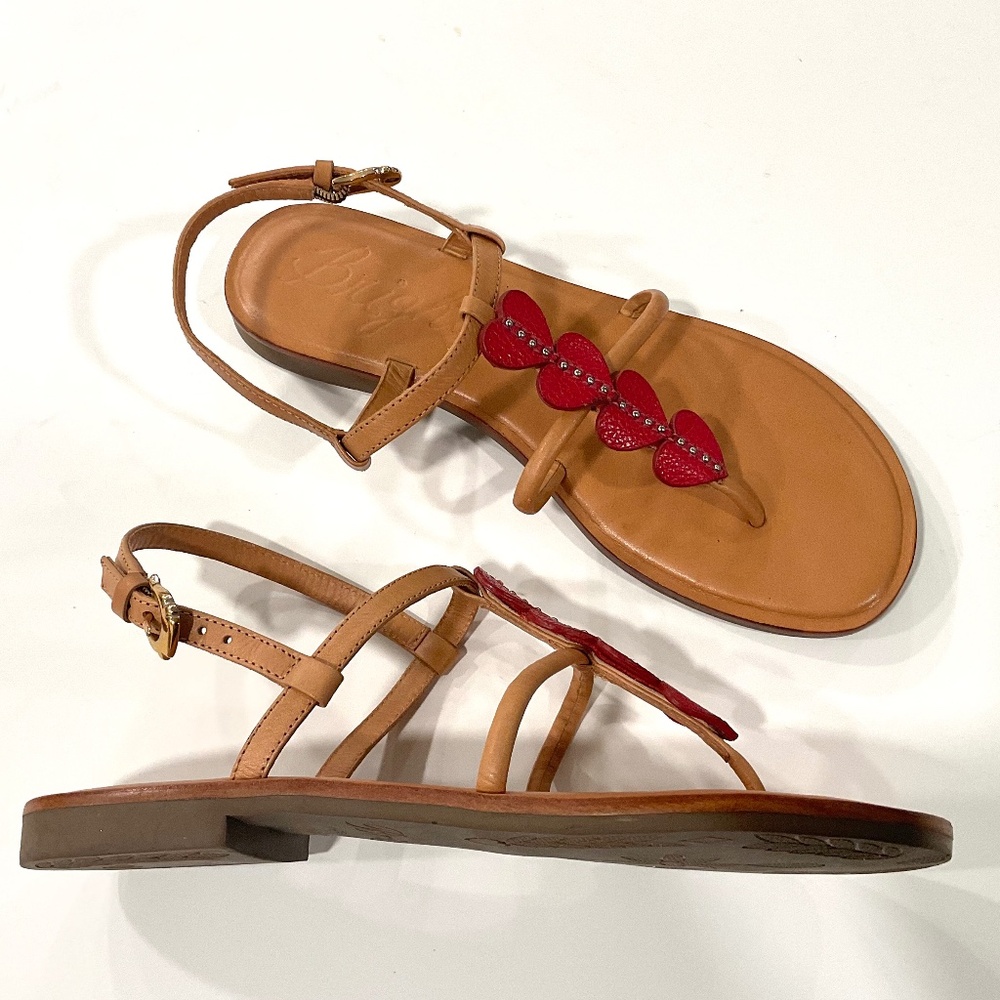 BRIGHTON Amar Flat T-Srap Thong Sandals Tan /Red Hearts Leather Size 6 NEW - Picture 2 of 7
